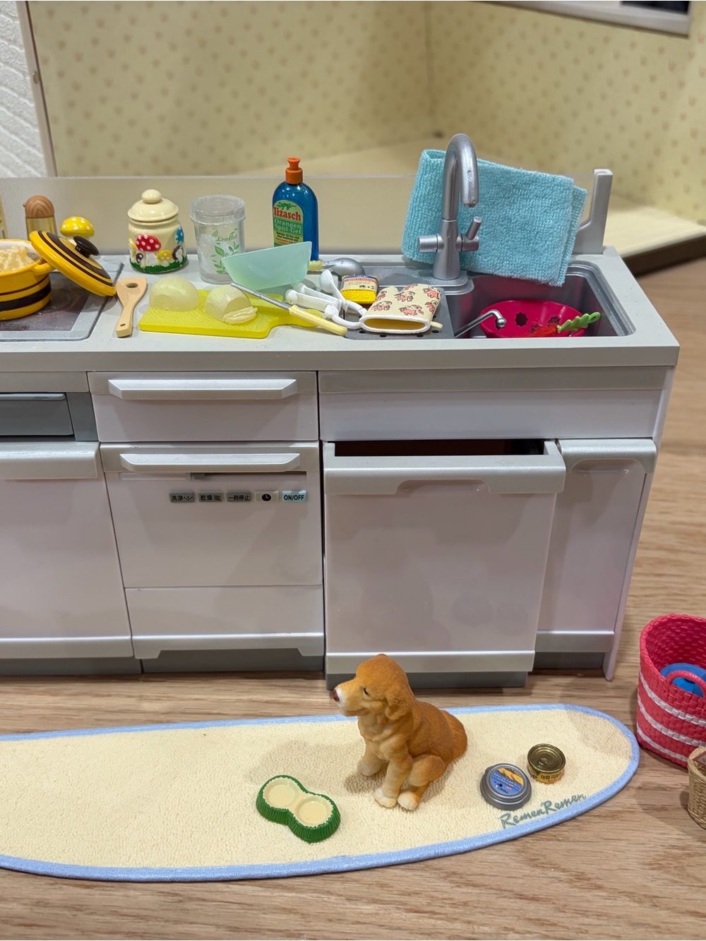 Kids Pretend-Play Breakfast Set - Yellow & Red Toy Kitchen Accessories - Picture 2 of 9